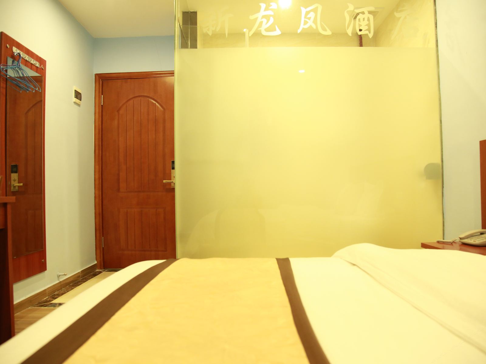 经济房(无窗)