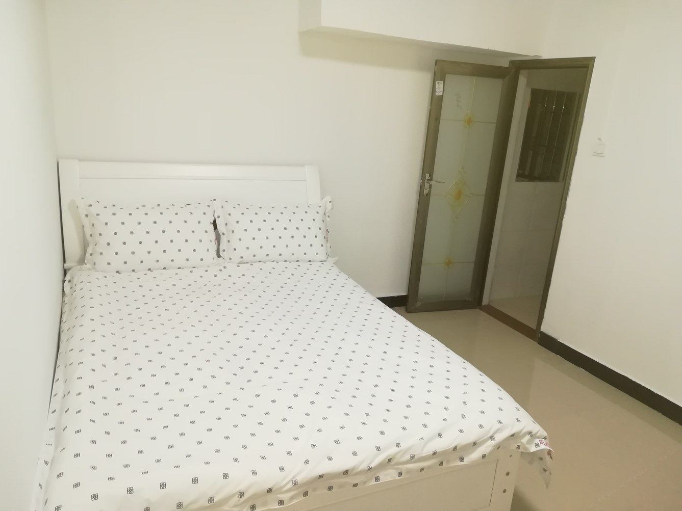 一室大床房
