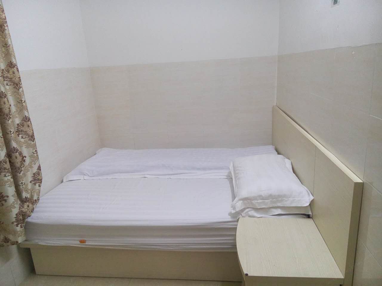 高级单人间