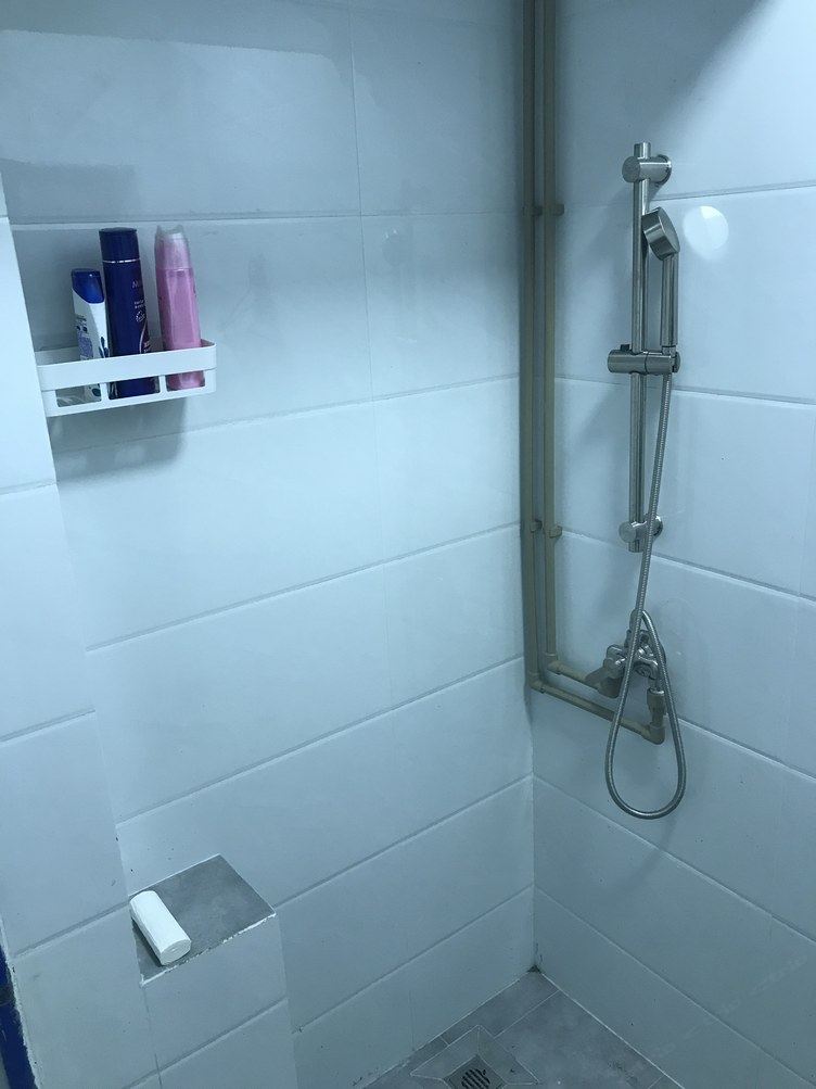简约一室一厅套房