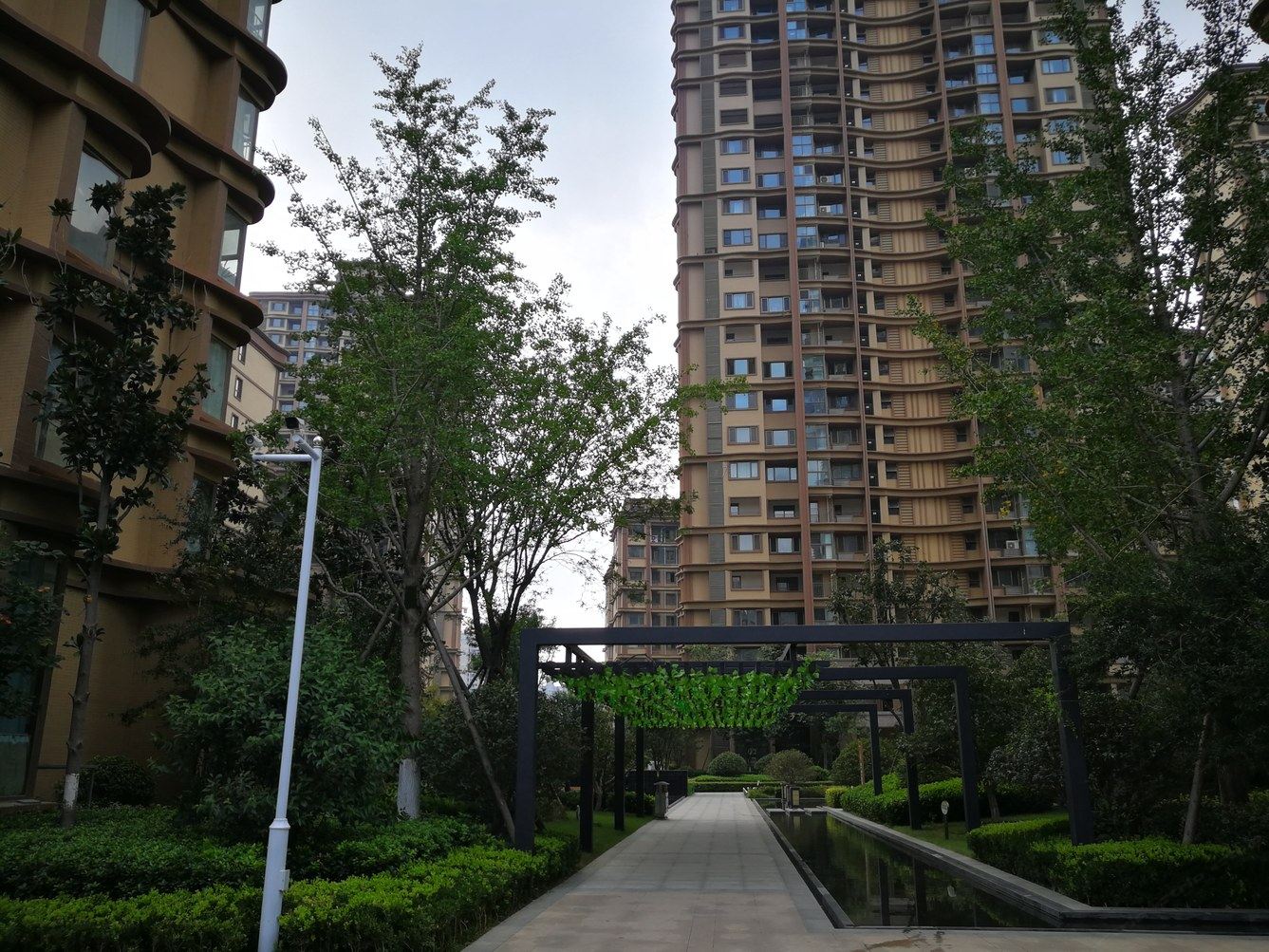 郑州钟间公寓