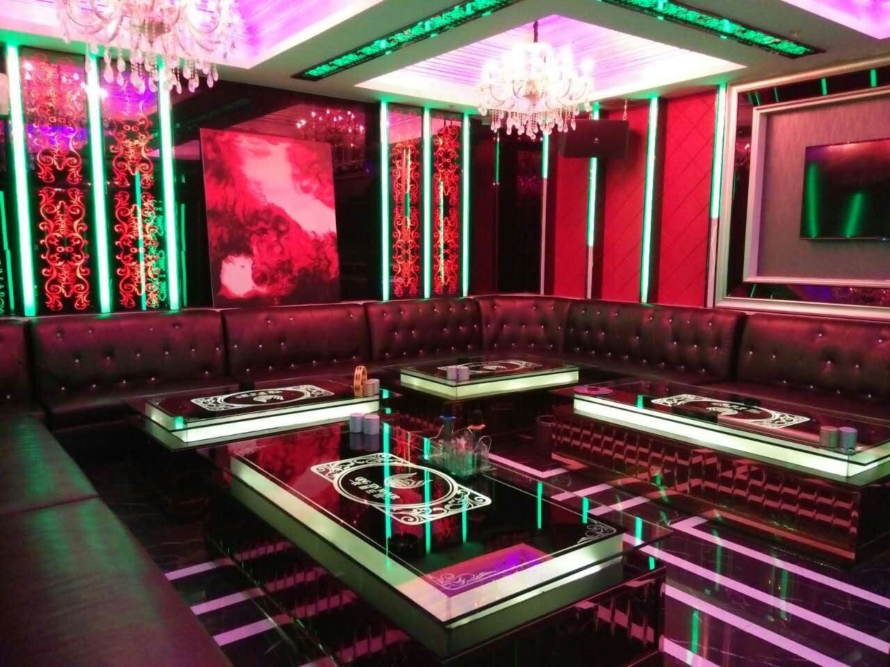 健身娱乐设施