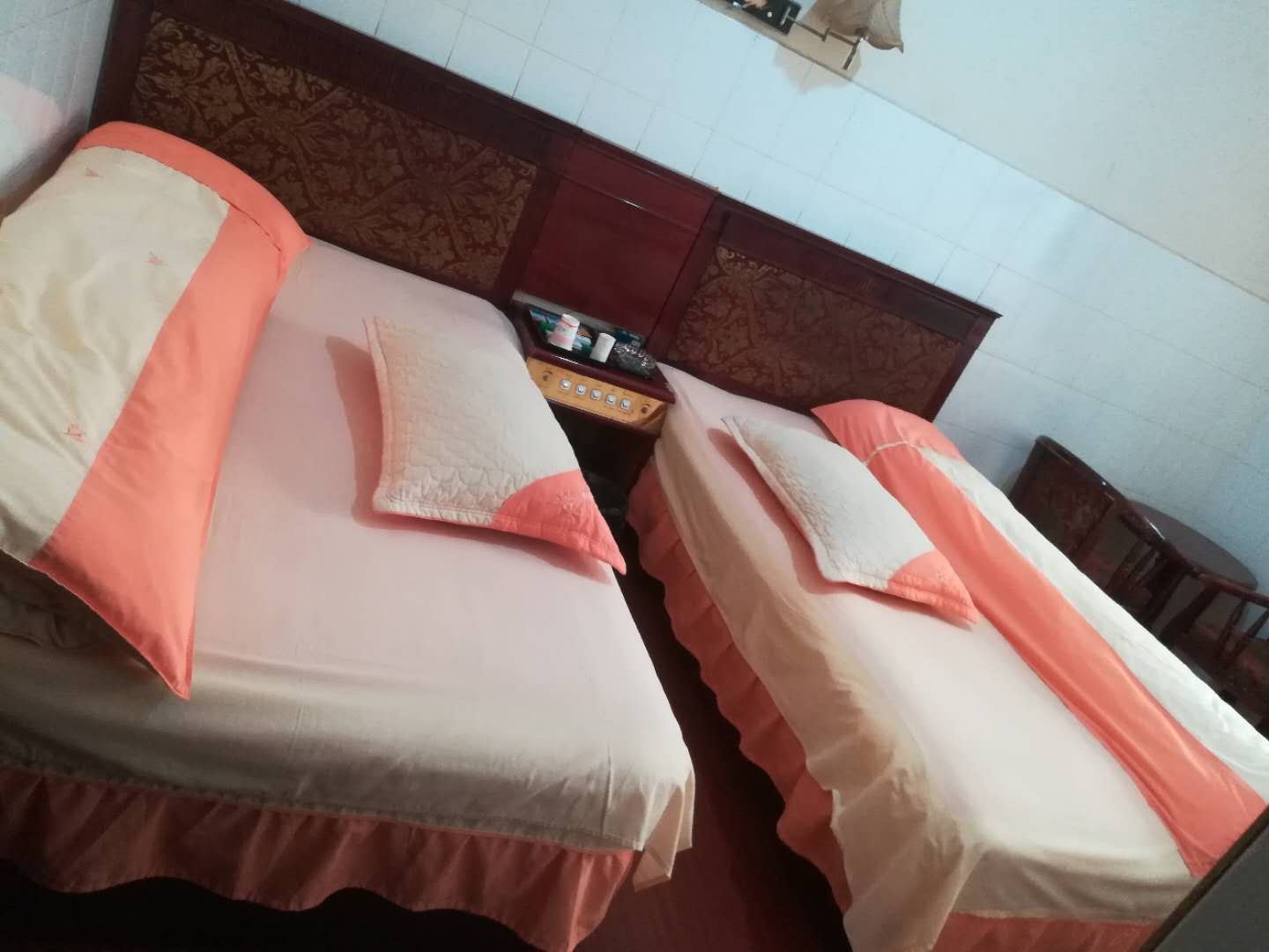 标准双床房