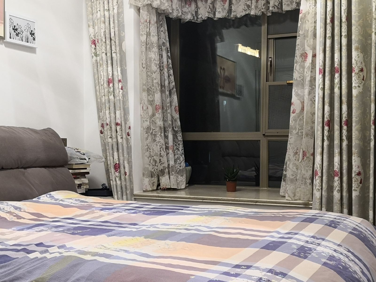 豪华大床房