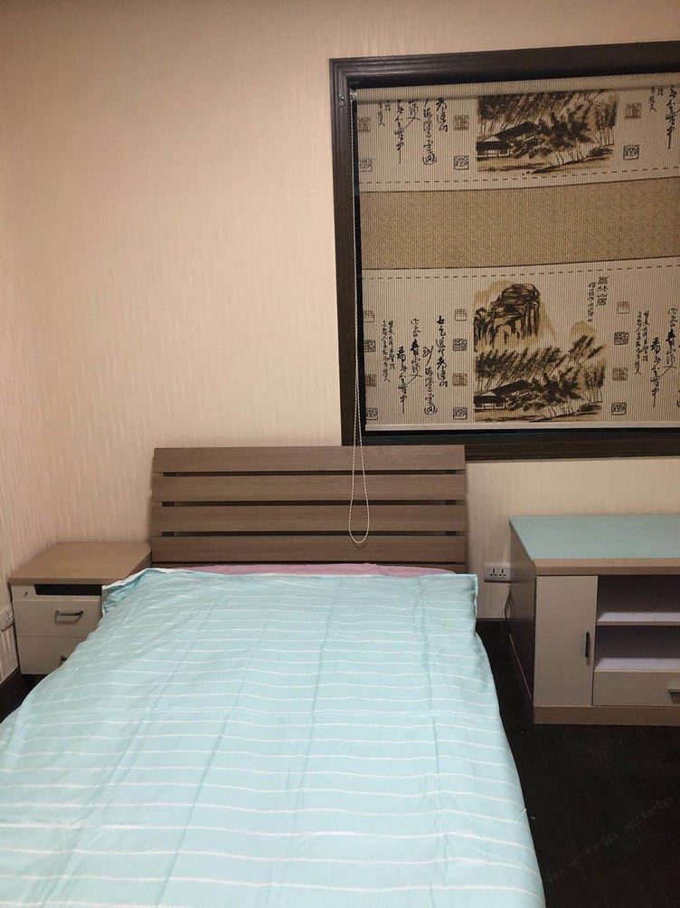 贵阳黔灵山旁投影仪家庭影院隐者小舍2号