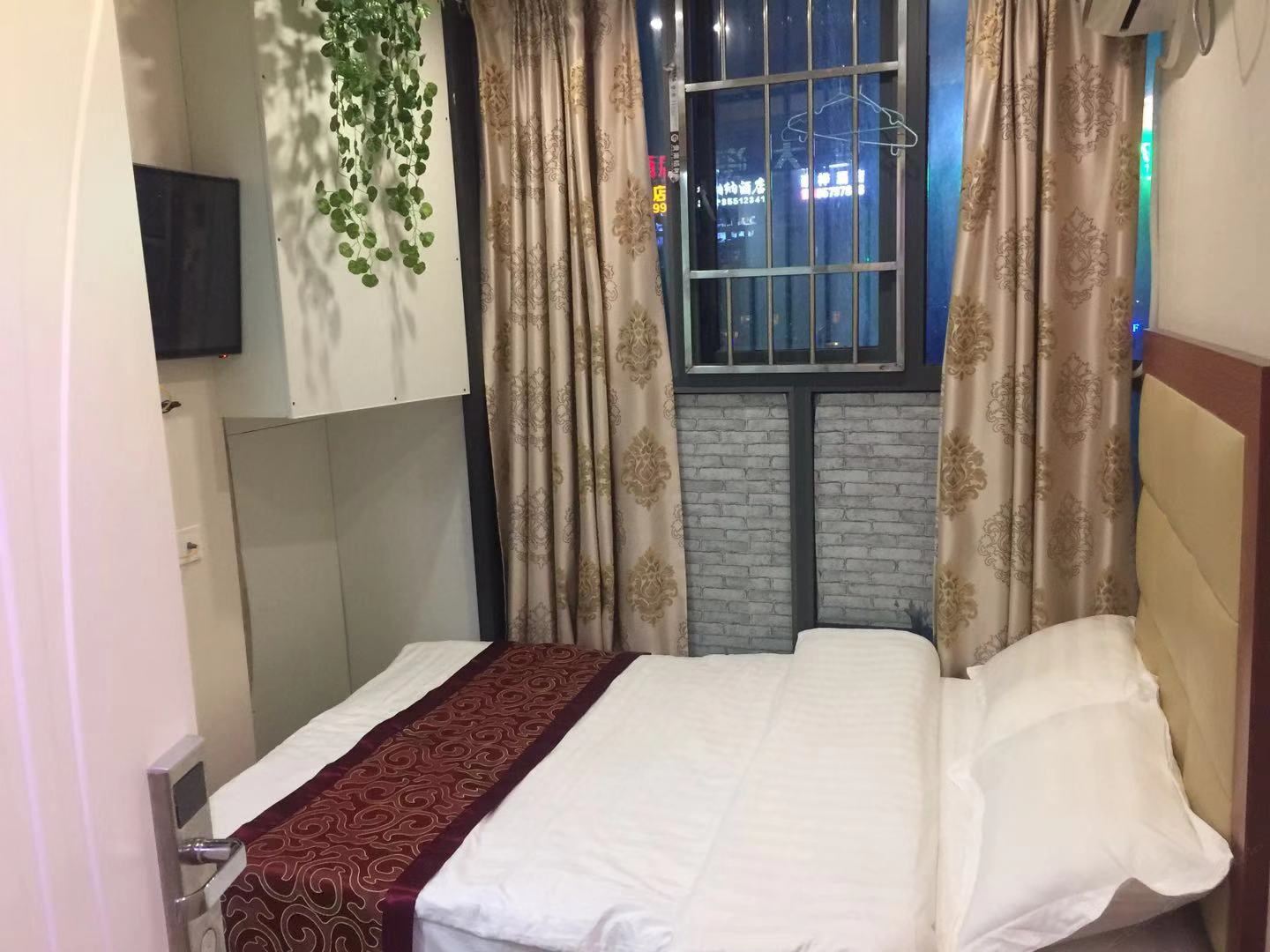 温馨大床房