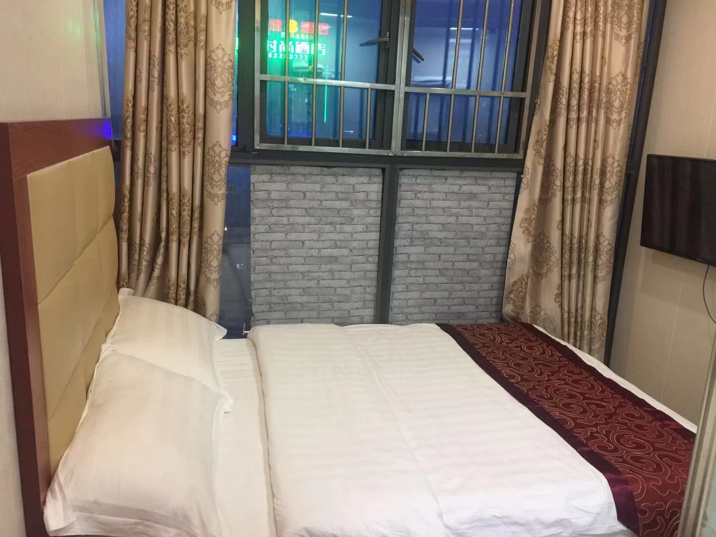 温馨大床房