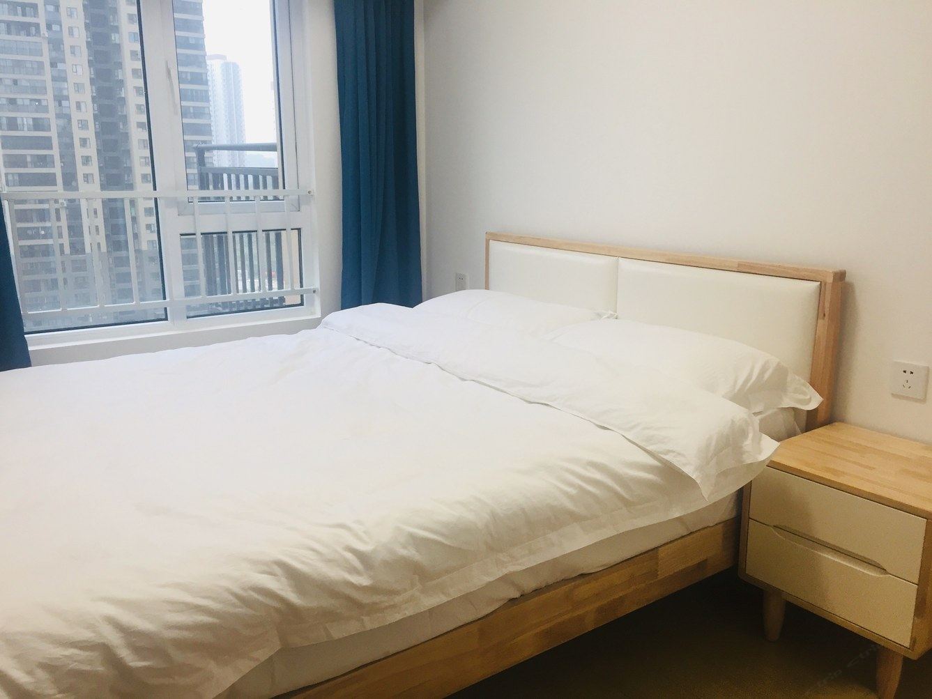 舒适三室一厅套房