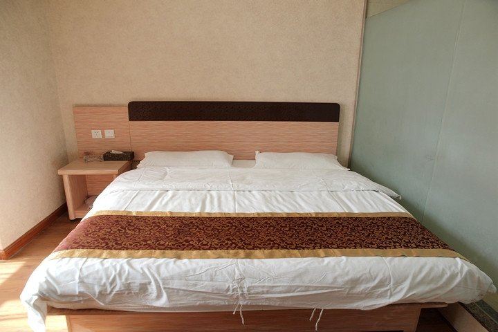特惠大床房