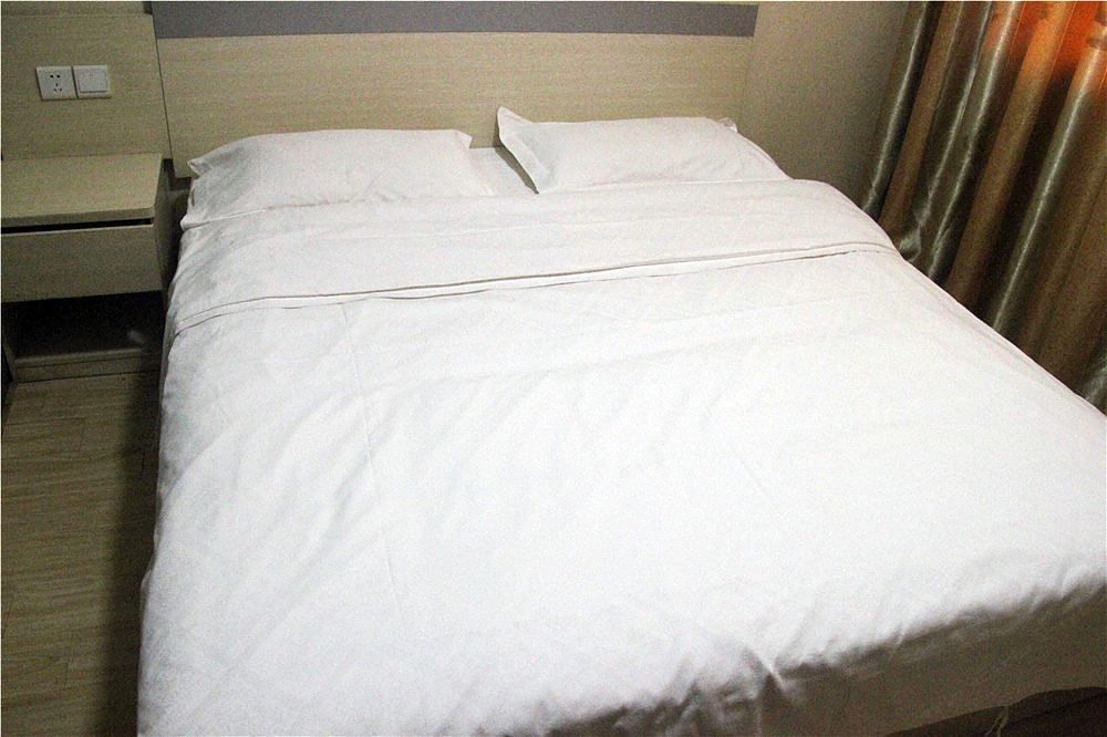 标准大床房