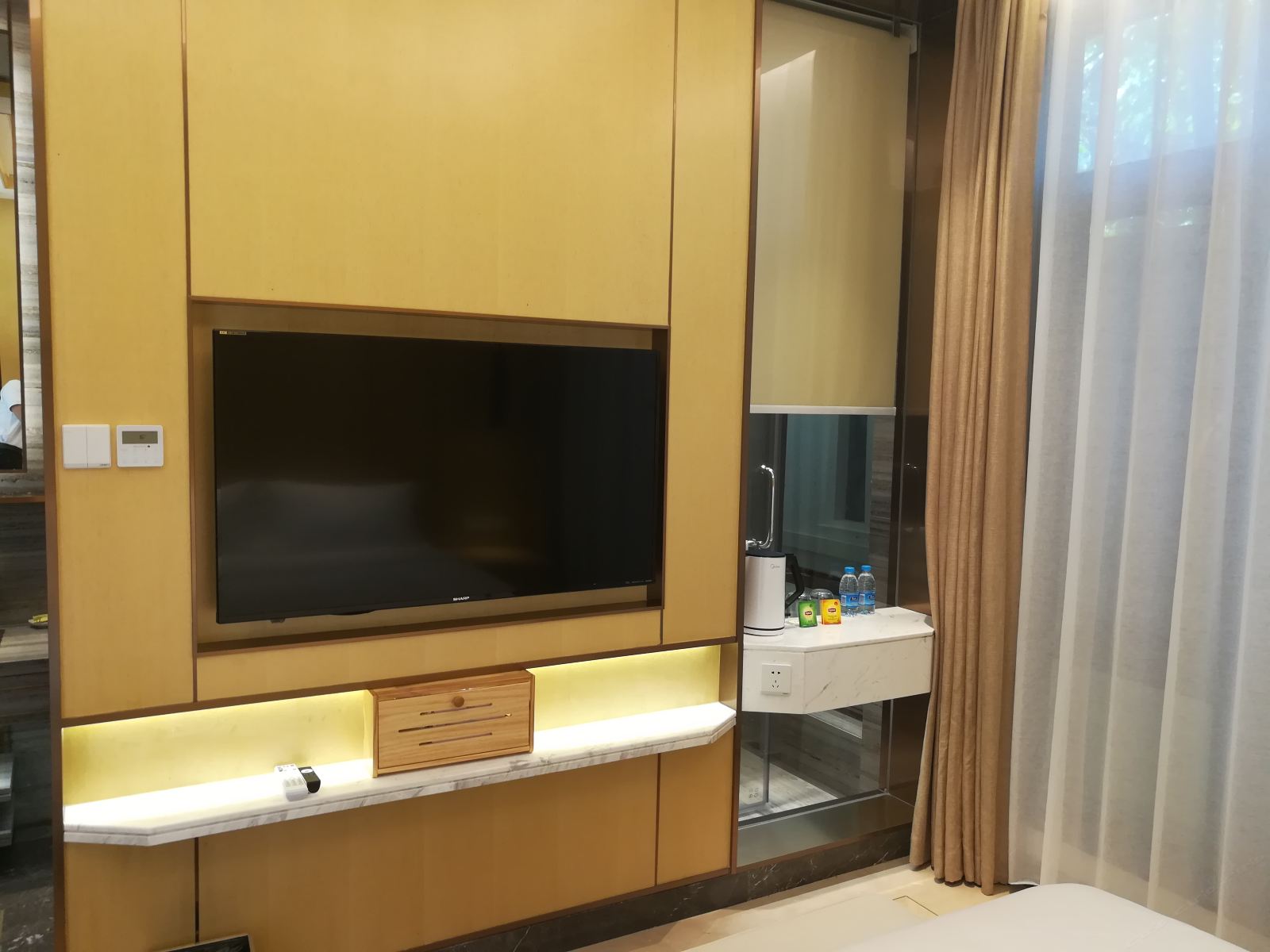 高级大床房