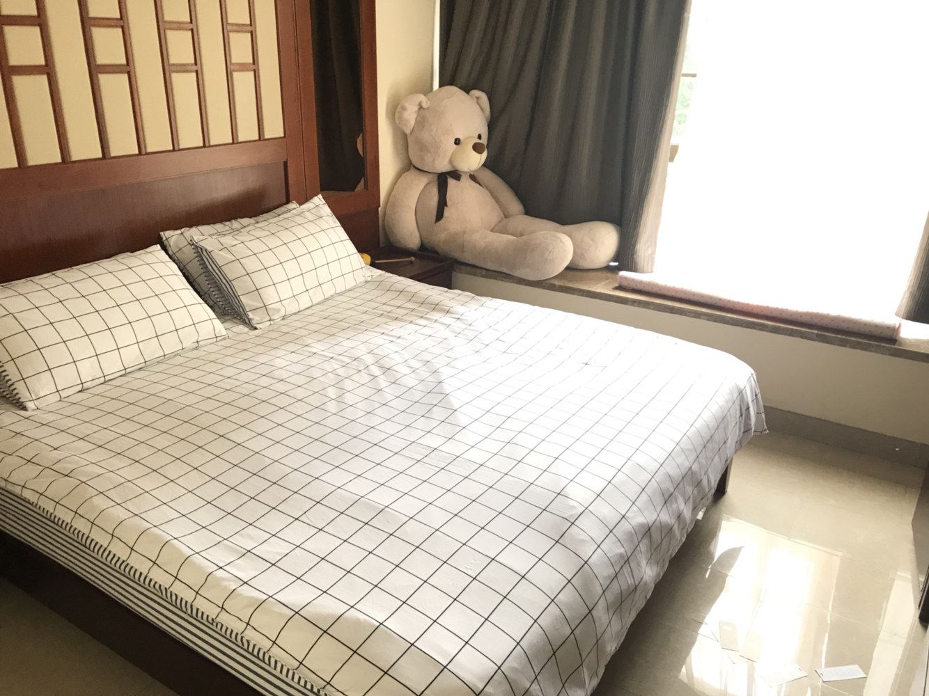 小镇园景两室套房