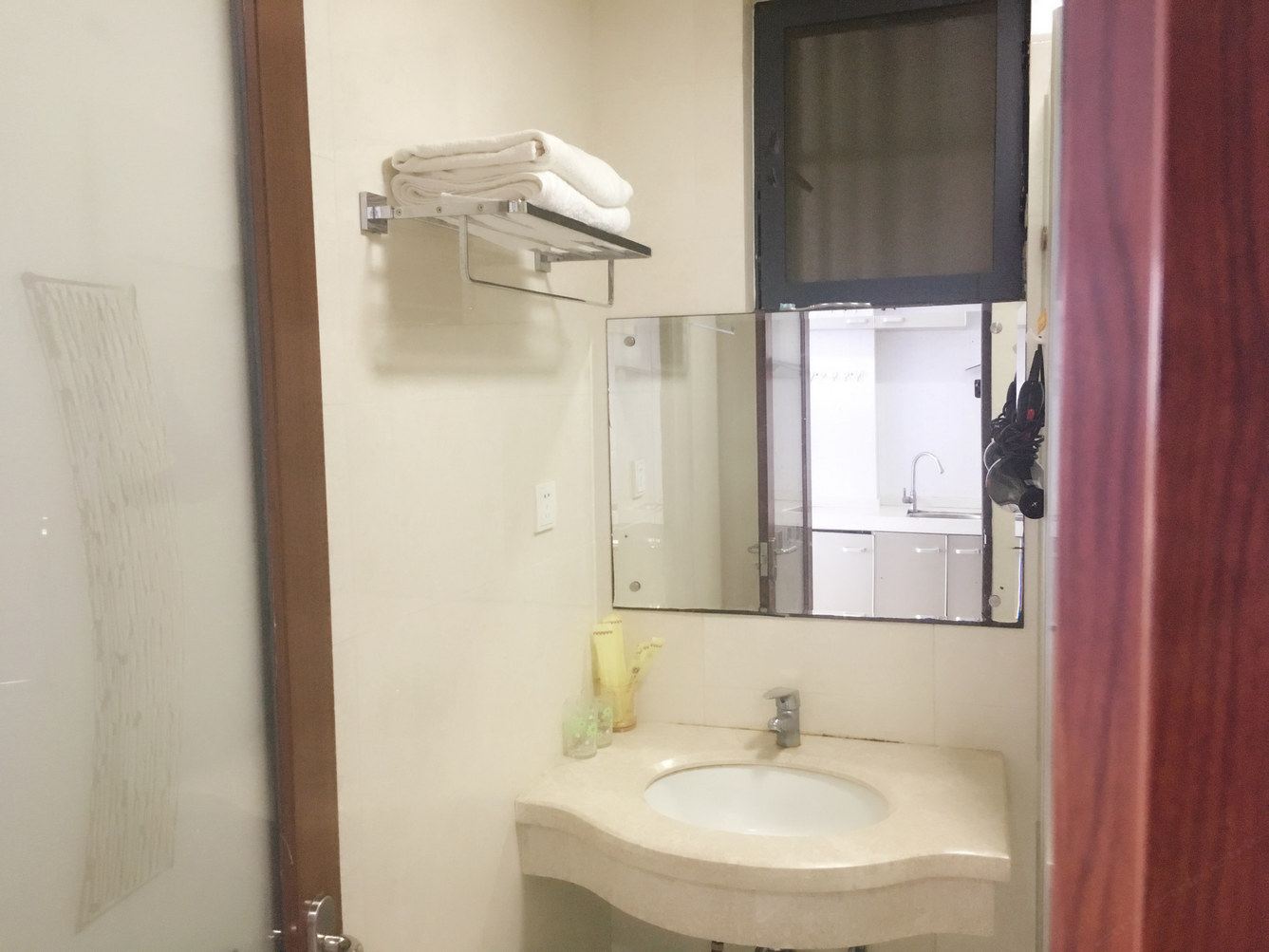 阳光大床房