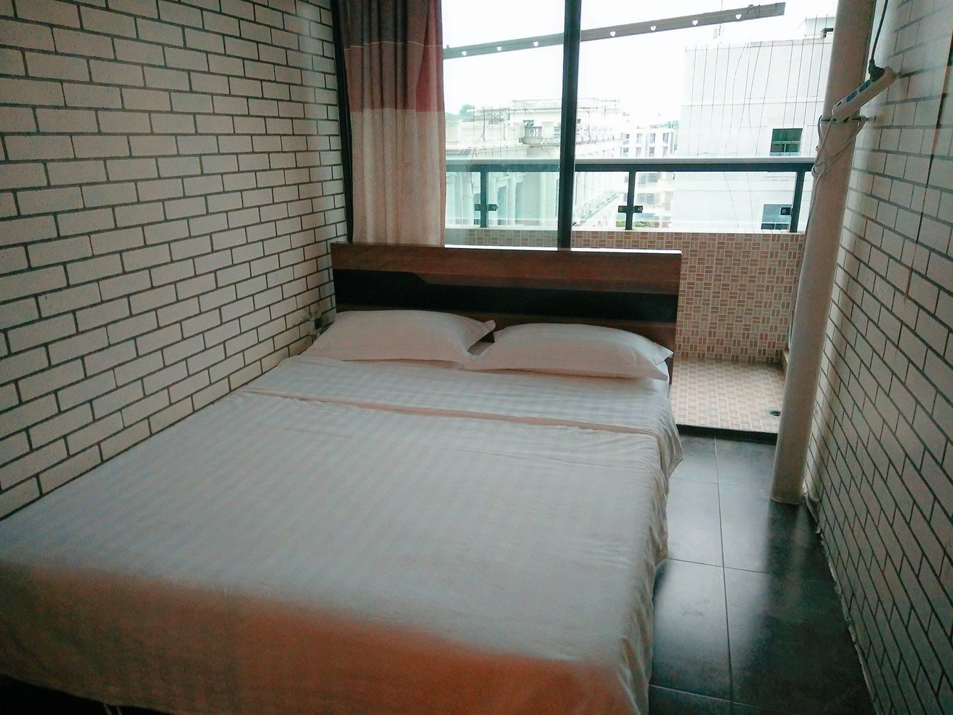 两室一厅