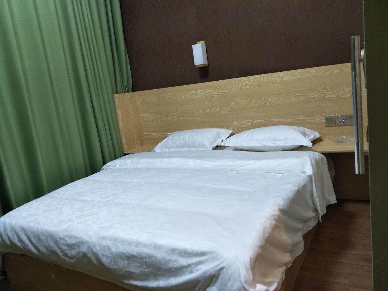 舒适大床房