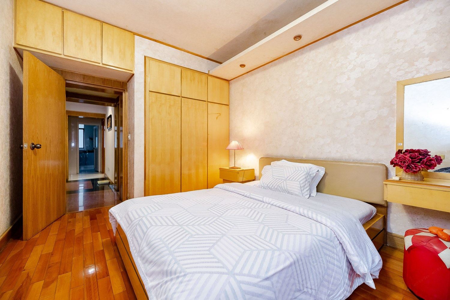 成都任丽彬公寓(6号店)