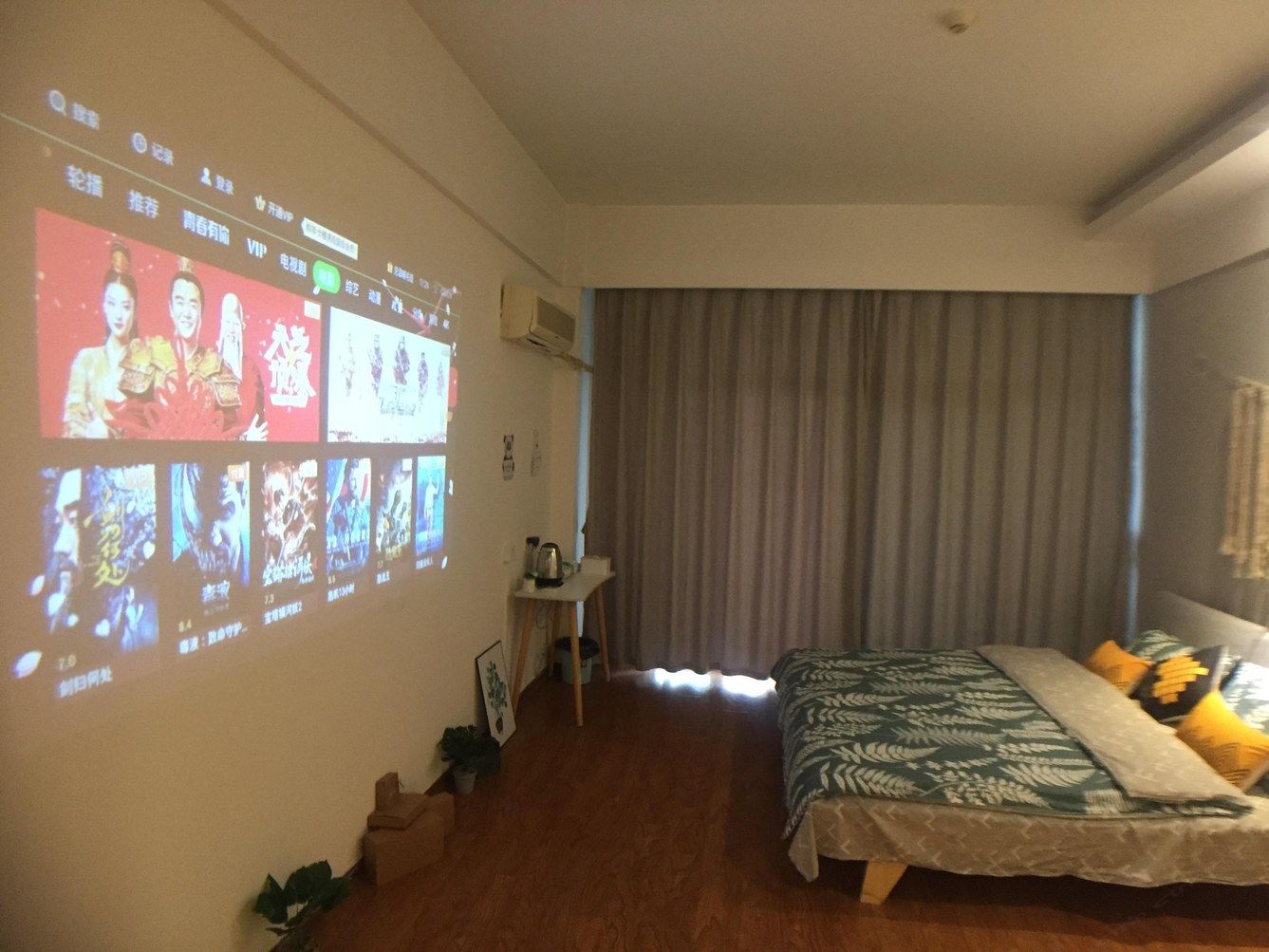 阳台一室大床房