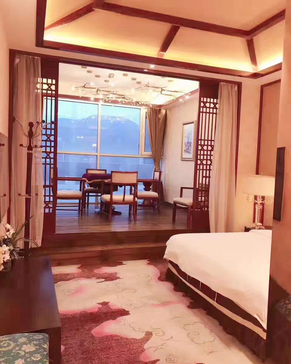 豪华内景房
