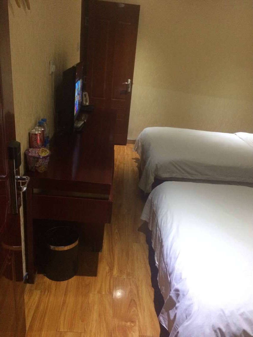 暗窗商务标准双床房