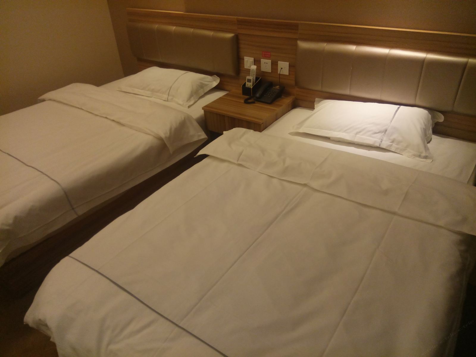 高级双床间