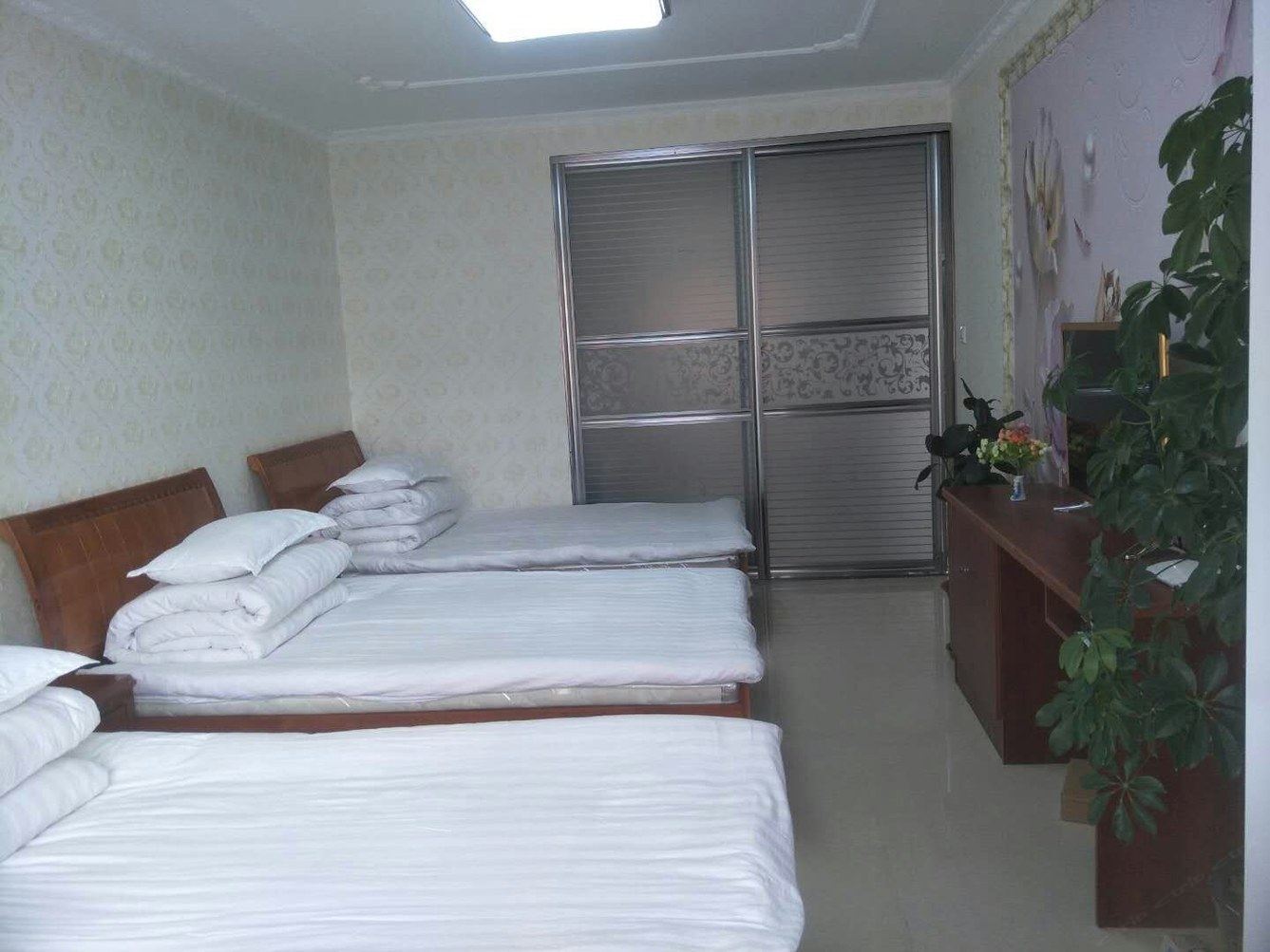 西宁谢静公寓(彭家寨村分店)