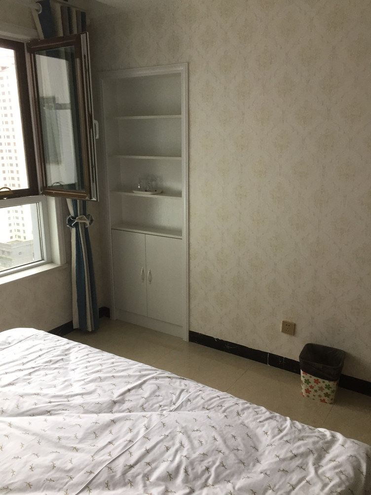 精装一室大床房