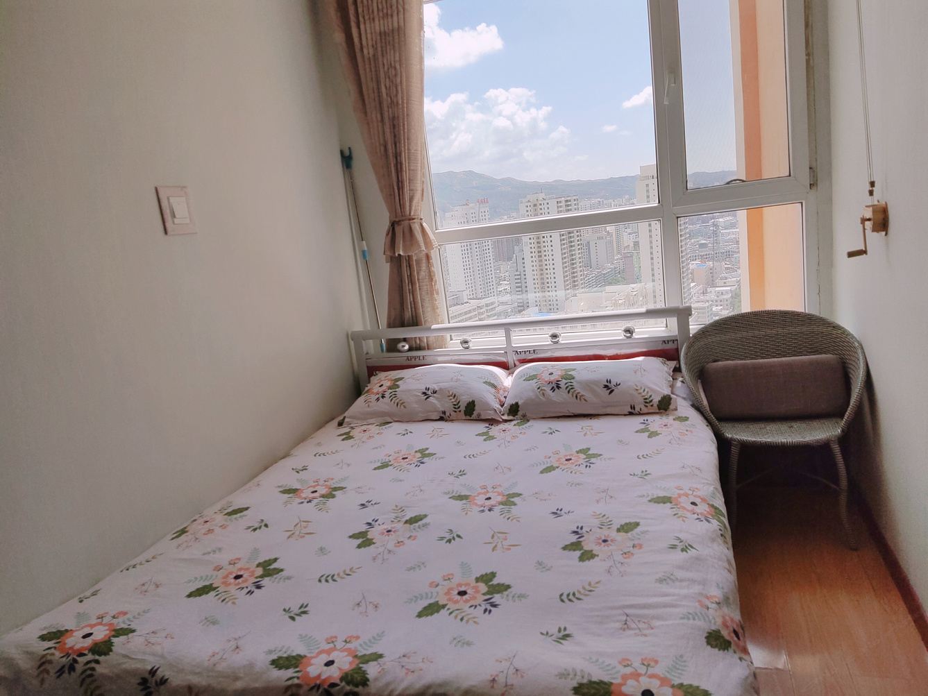 简约一室一厅套房