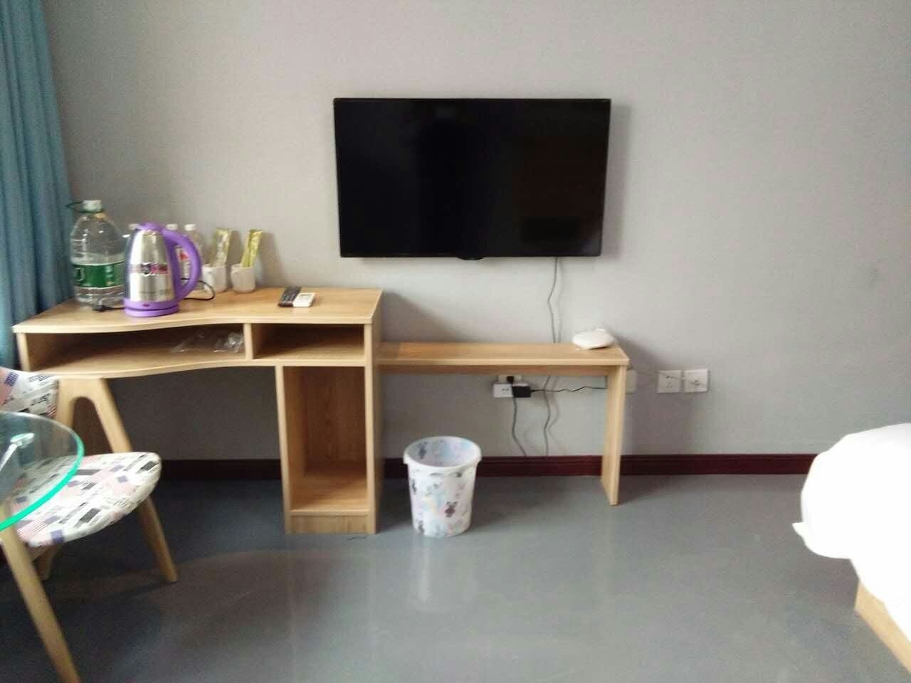 普通大床房(公卫)