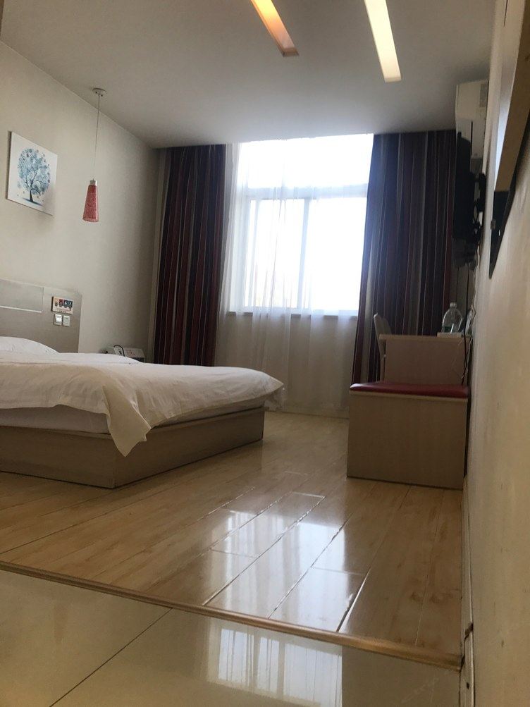 特惠大床房