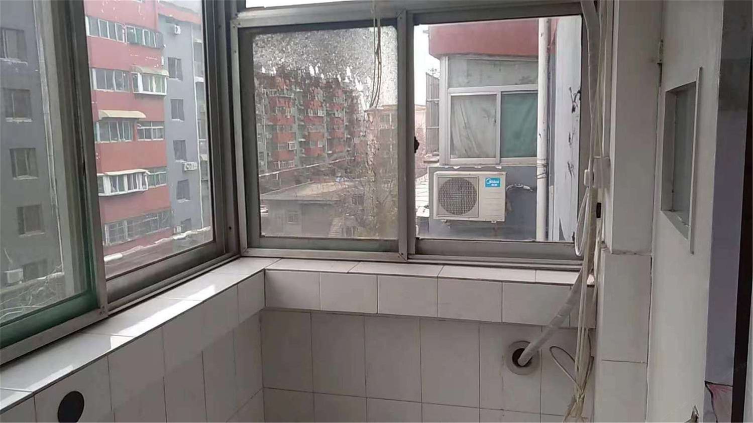 标准一室大床房