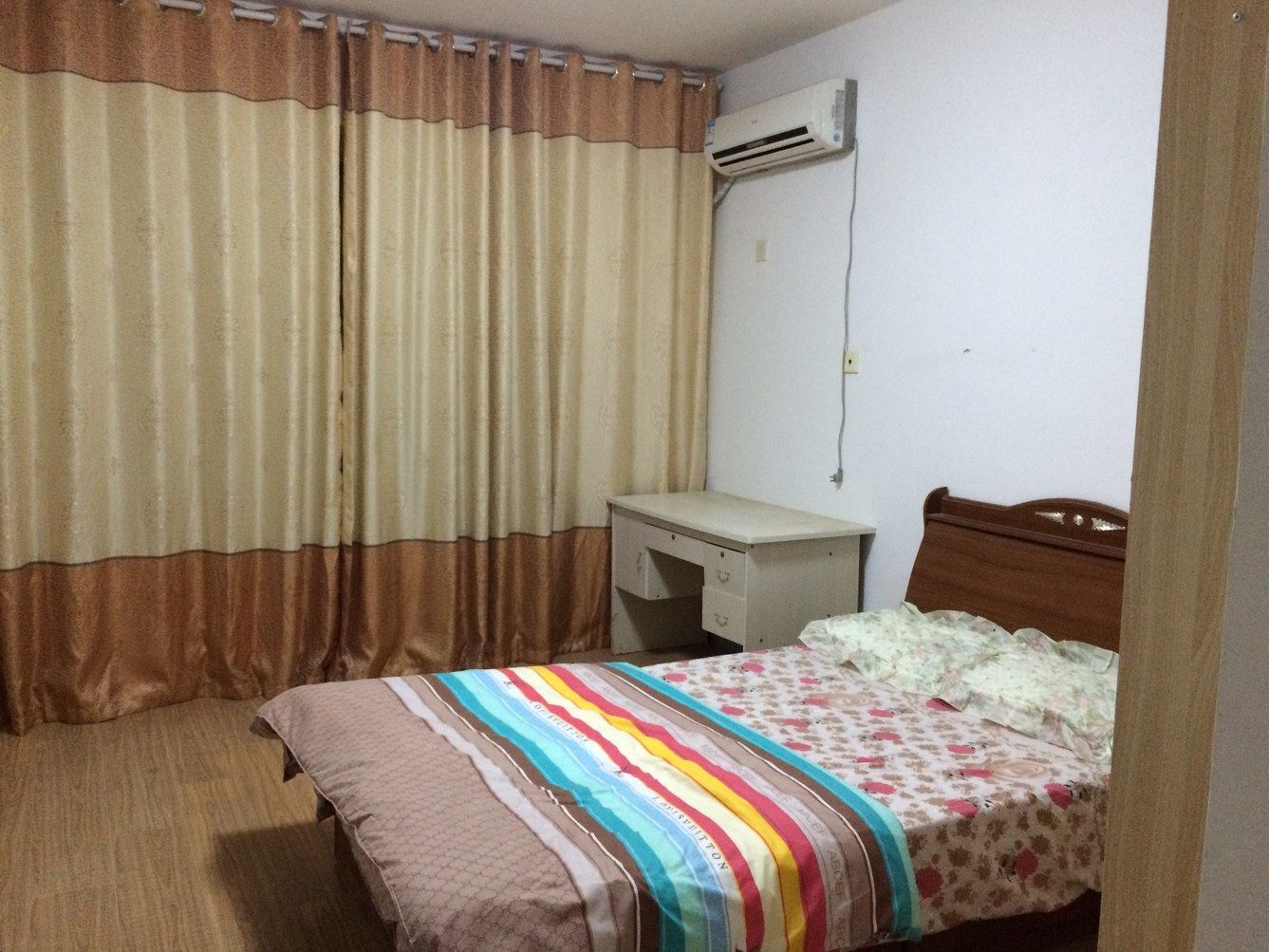 温馨三室两厅