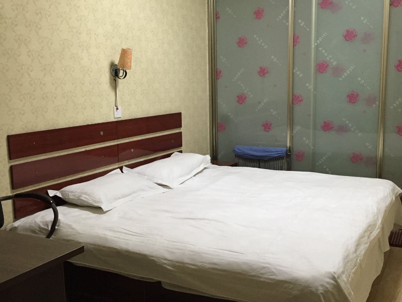 豪华大床房(无窗)