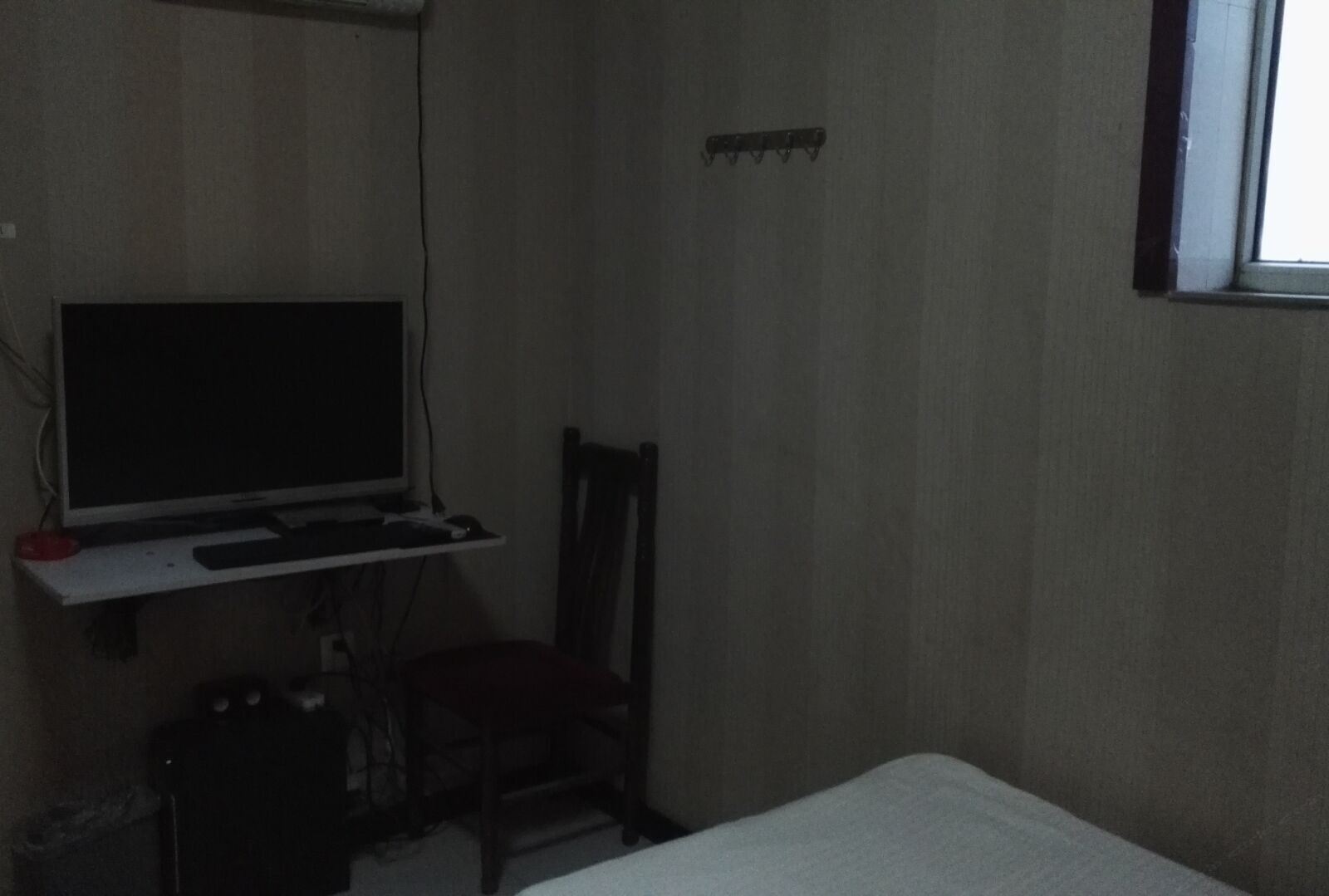 双人电脑卫浴间