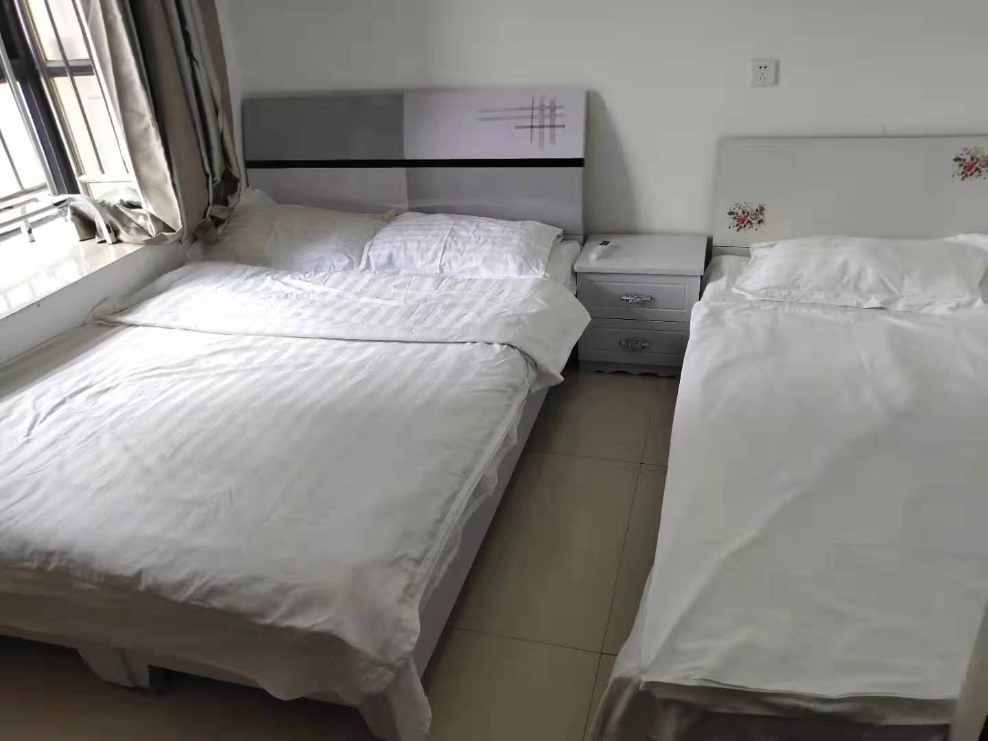 经济标准间(公共卫浴)