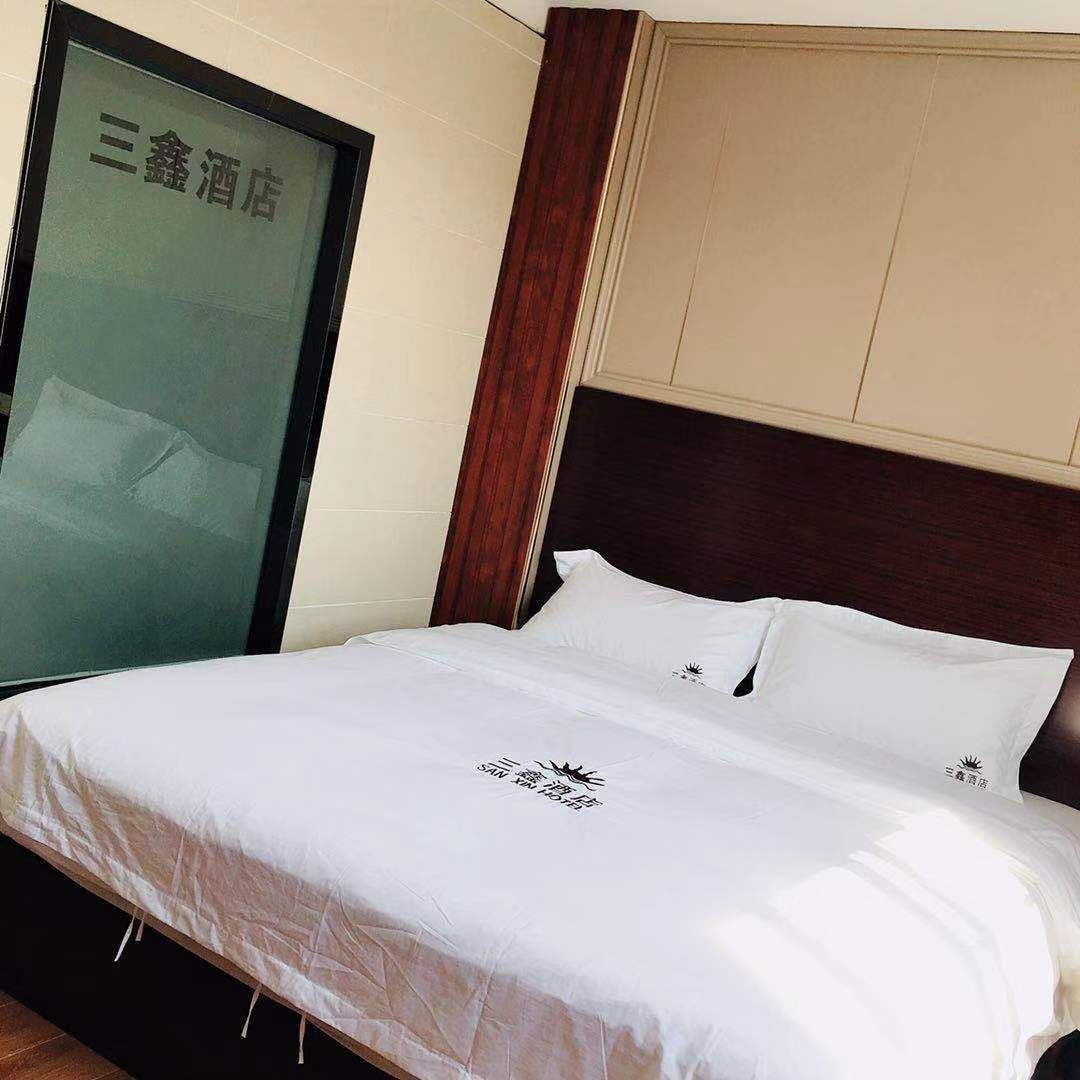 豪华大床房