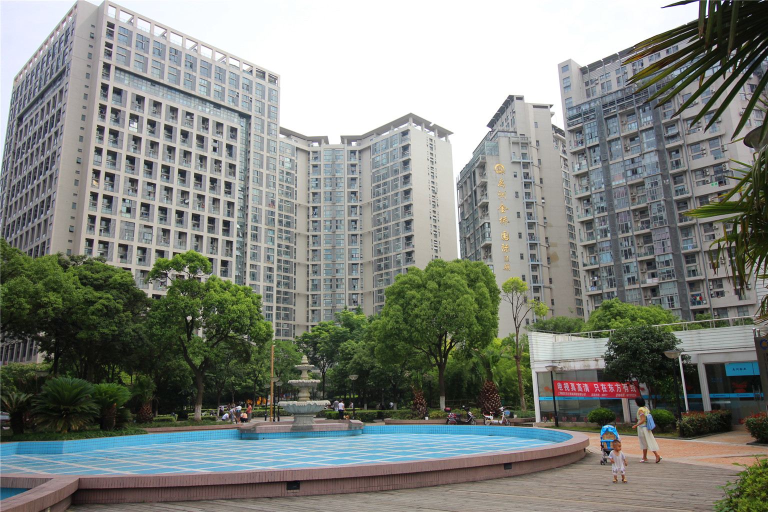 上海悦品家庭复式公寓