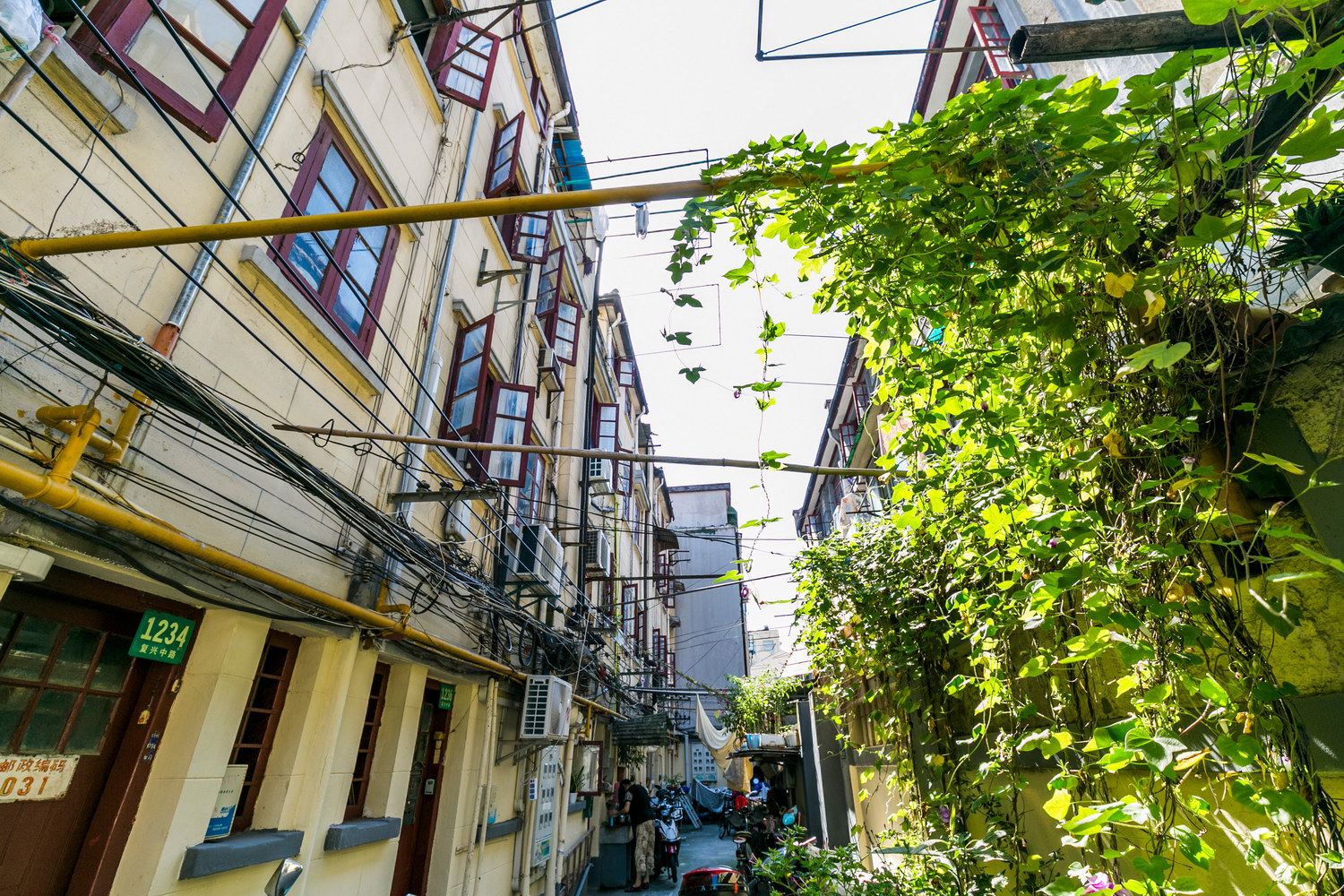 朋下酒店式公寓(上海复兴中路店)