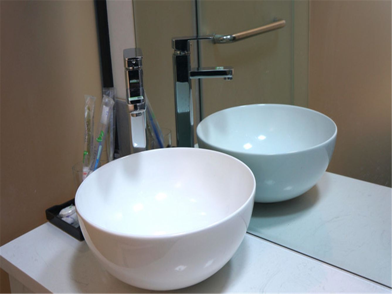 豪华商务大床房