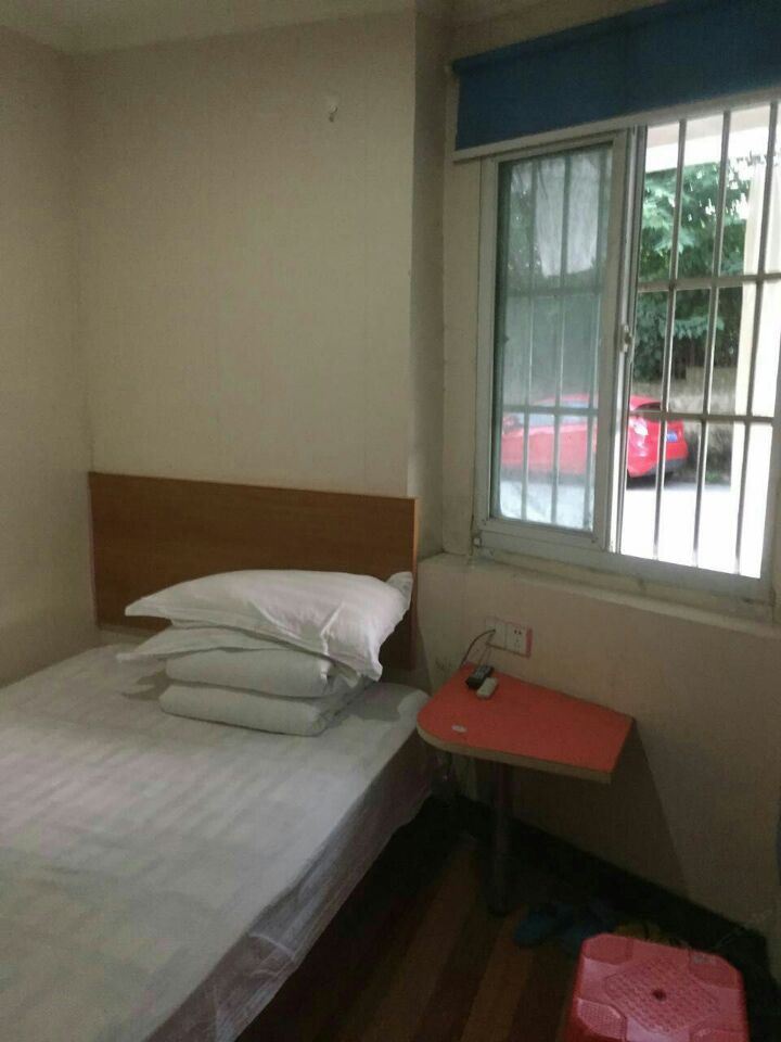 标准单人房