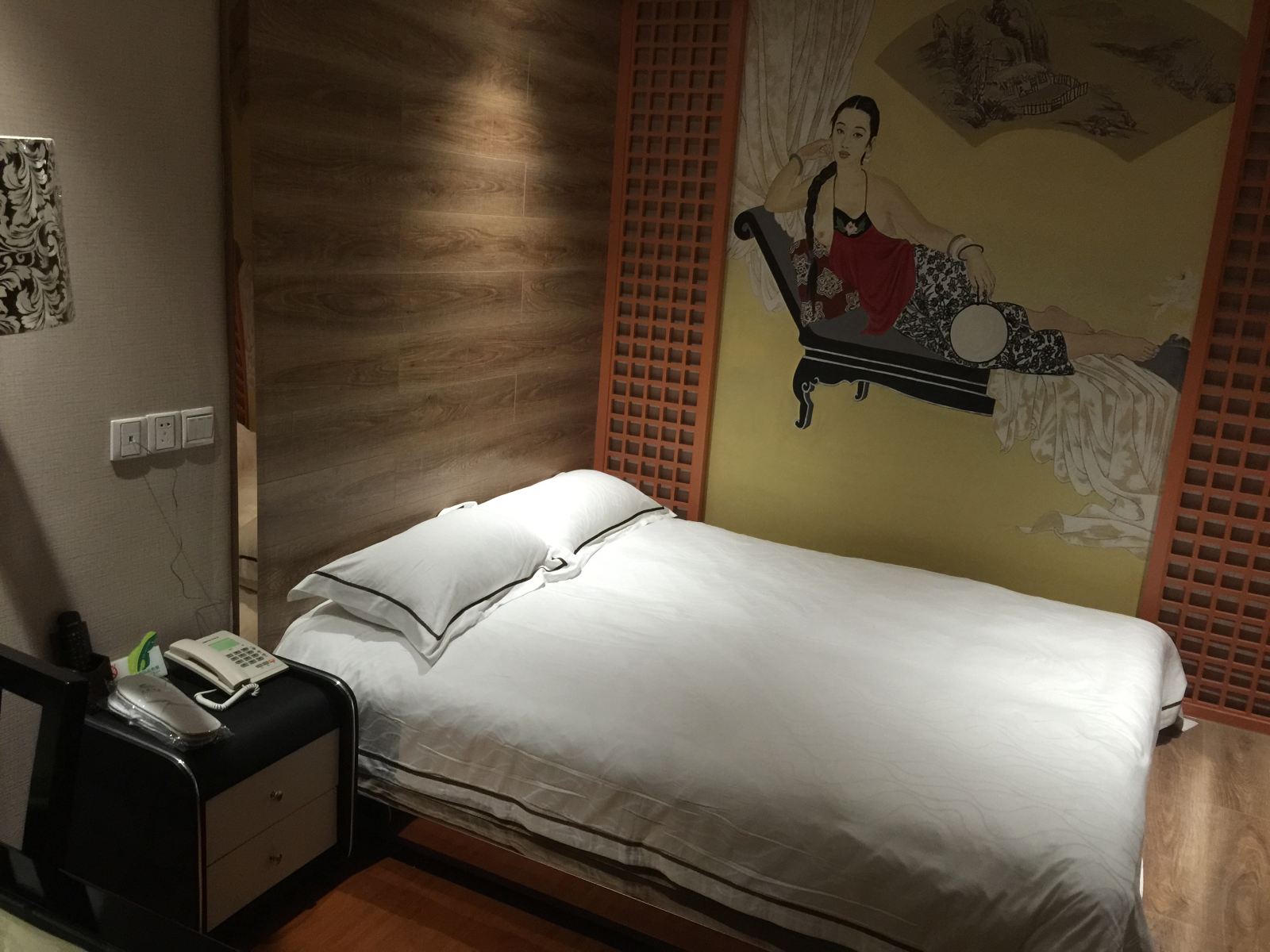 榻榻米房