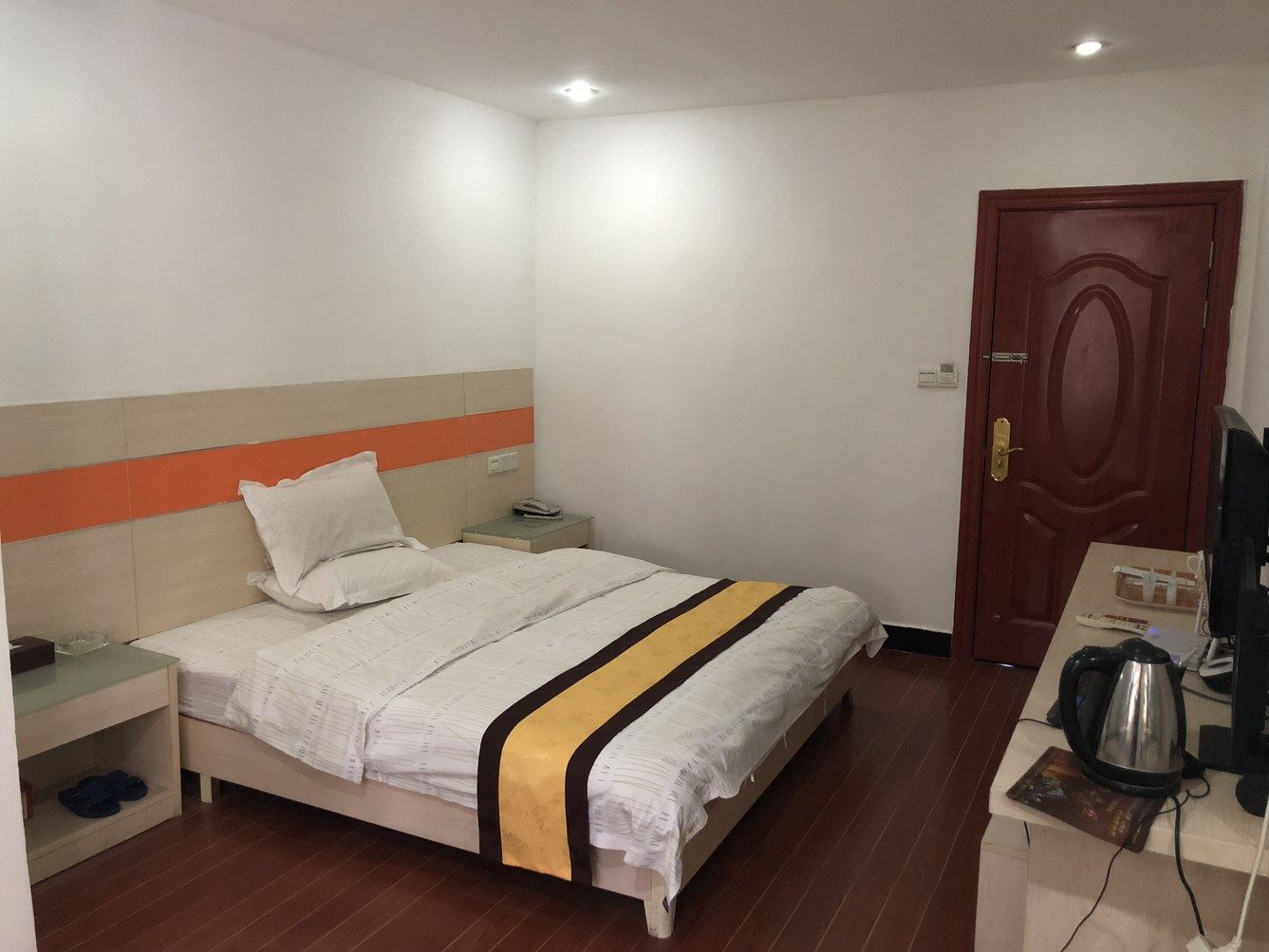 江门李悦辉公寓(5号店)