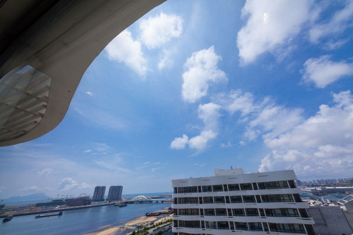 青岛海澜梅朵客栈东方影都店