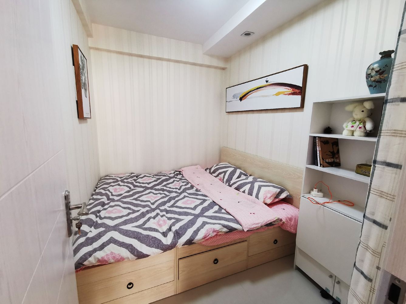 浪漫一室一厅套房