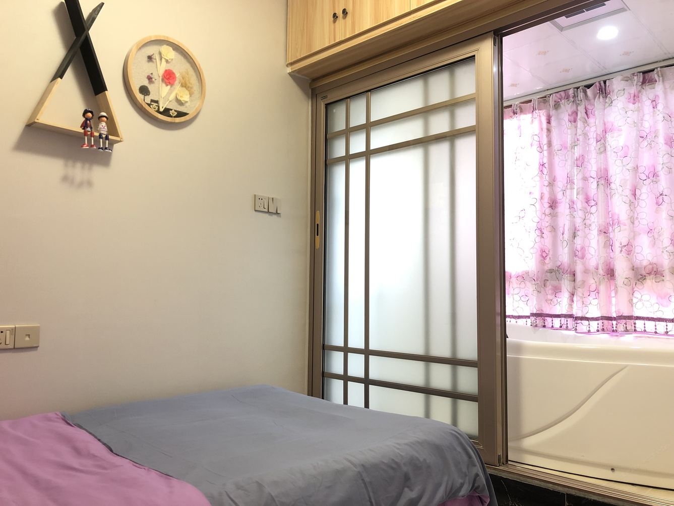 现代简约三室二厅套房