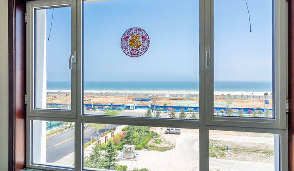 青岛金沙滩桦琪家庭海景房公寓