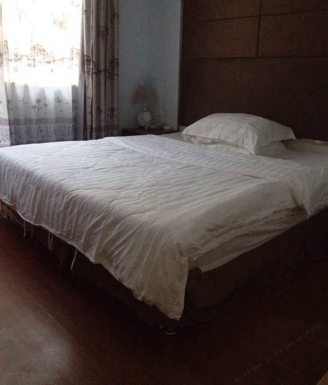 标准大床房