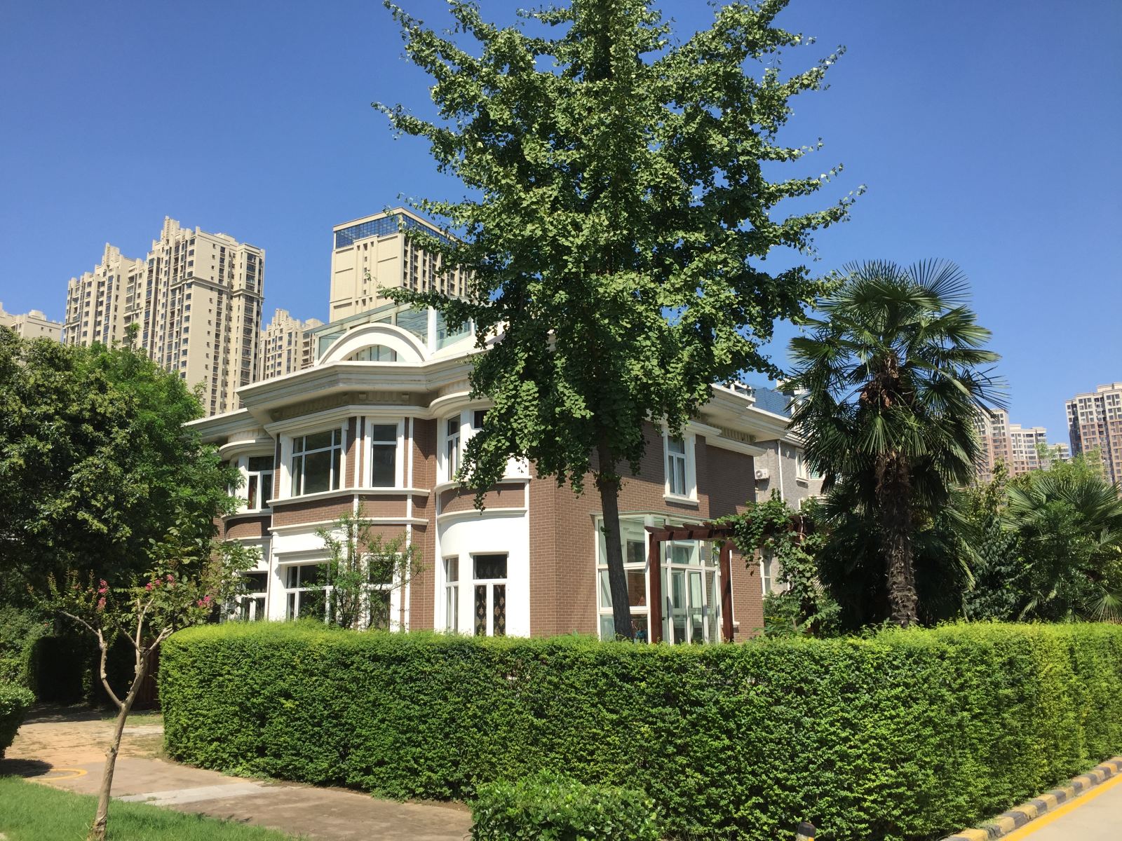 西安小时代驿站