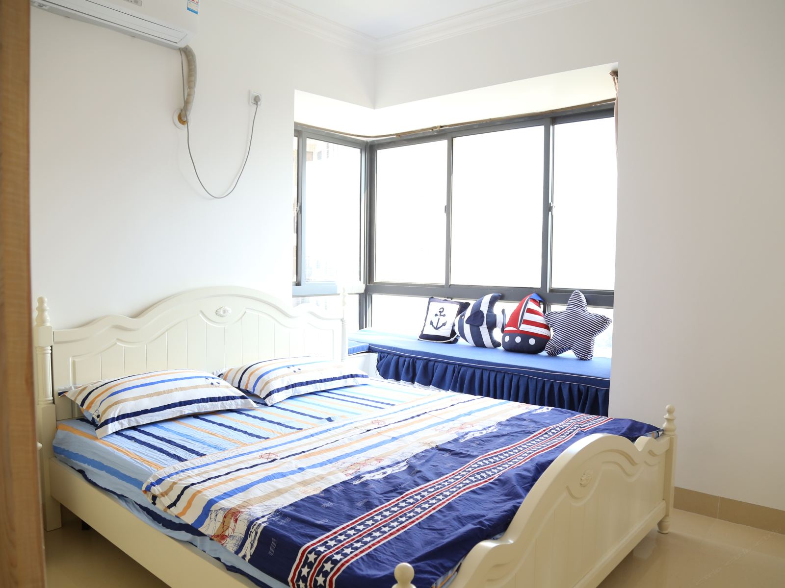 三卧室一厅阳台房