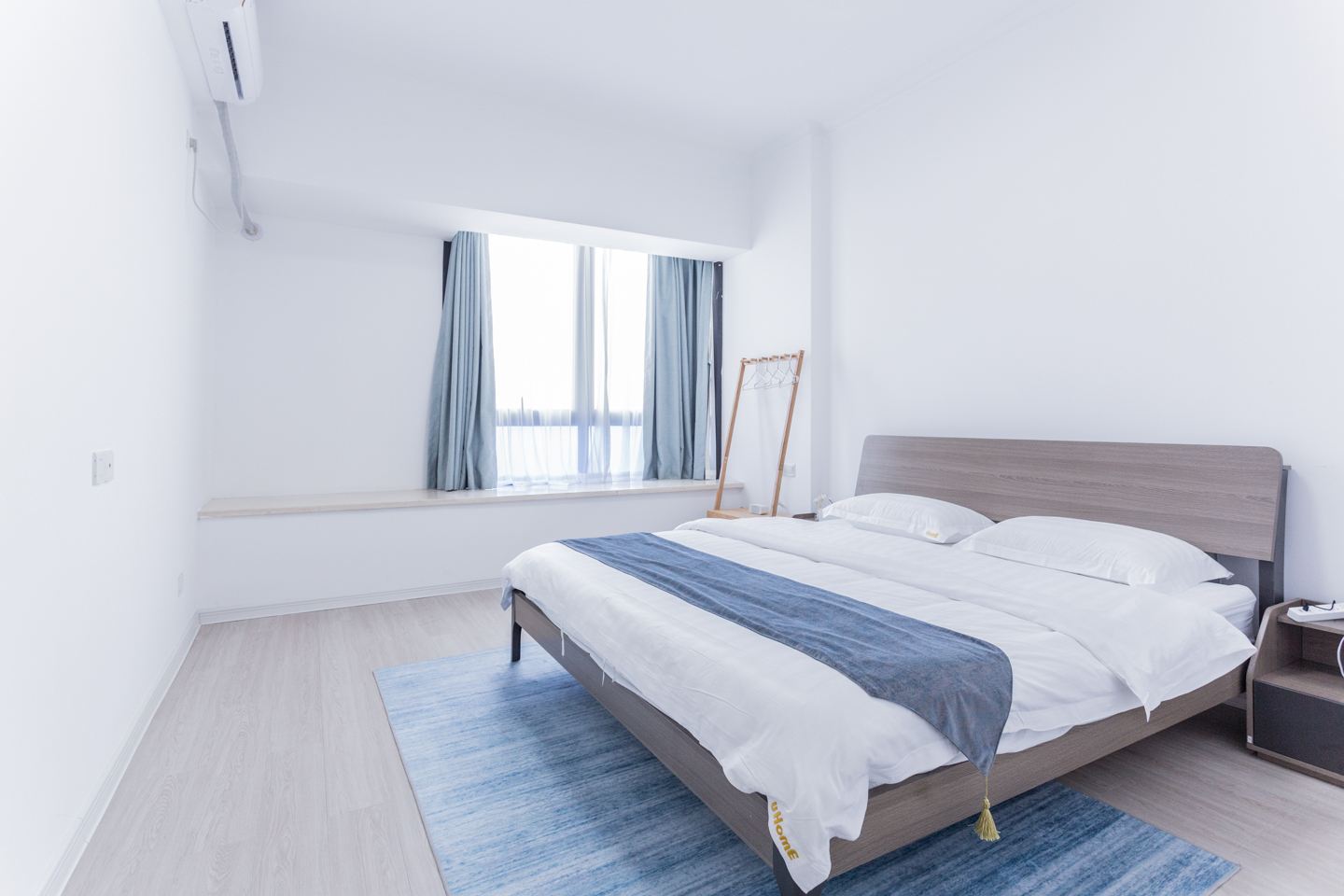 家庭商旅大套房