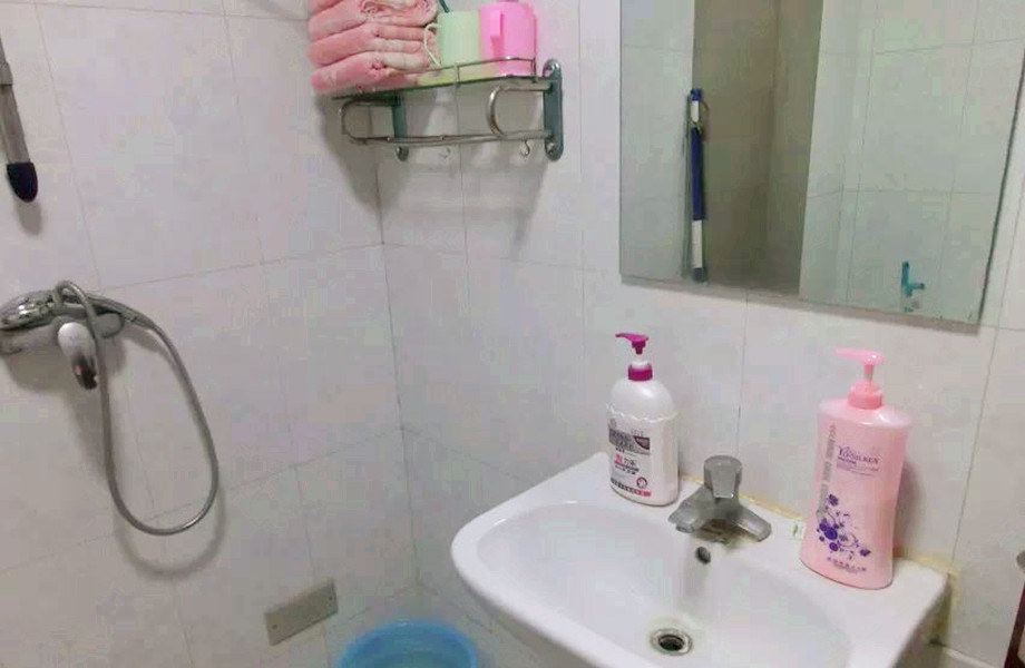 豪华电脑套房